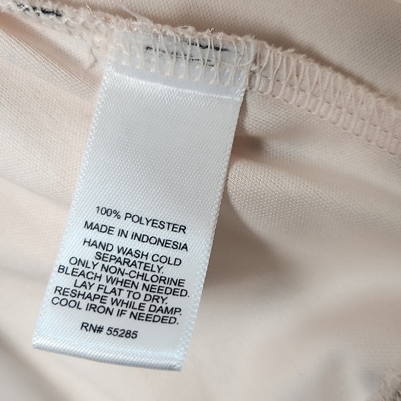 Express Pink Polka Dots Blouse - Picture 2 of 5